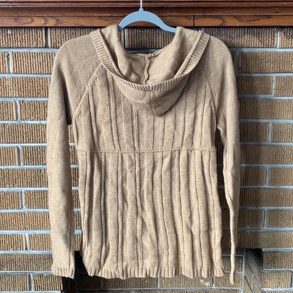 COPY - Women’s Wool Cardigan/Jacket - Picture 3 of 5